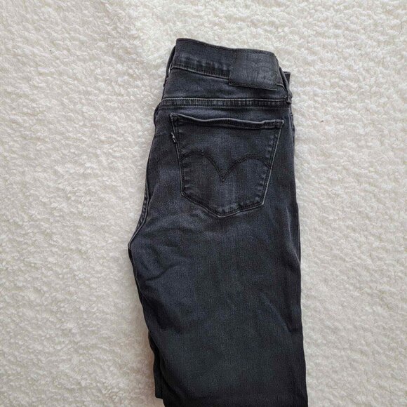 Levi's 710 Jeans Super Skinny Womens 28 Black Denim 28X28 Mid Rise Tappered Legs - Picture 5 of 11